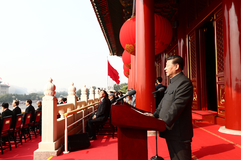 10月1日上午，慶祝中華人民共和國(guó)成立70周年大會(huì)在北京天安門(mén)廣場(chǎng)隆重舉行。中共中央總書(shū)記、國(guó)家主席、中央軍委主席習(xí)近平發(fā)表重要講話。